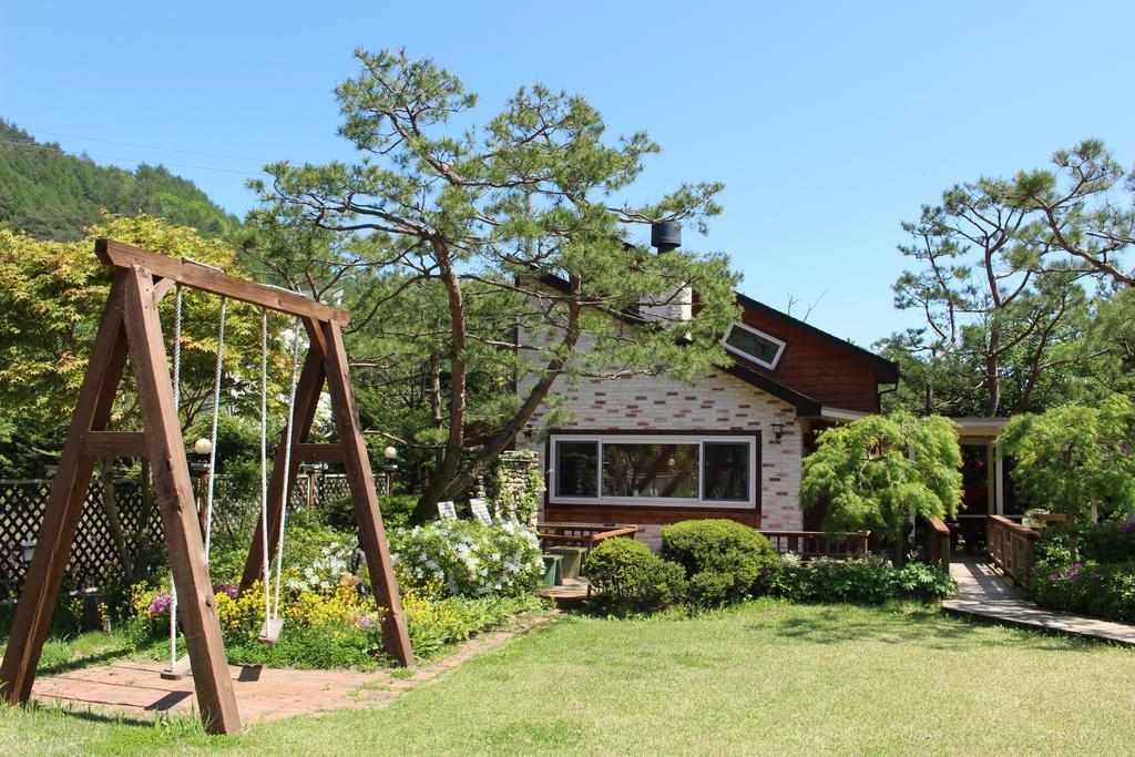 Bench House Villa Pyeongchang Bagian luar foto