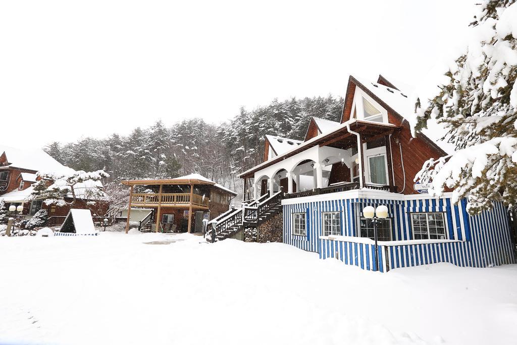Bench House Villa Pyeongchang Bagian luar foto