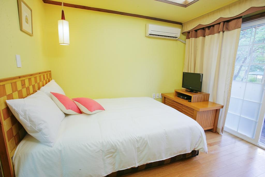 Bench House Villa Pyeongchang Bagian luar foto